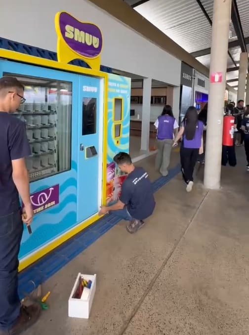 Hommy Smoothie Vending Machine Enters the Best Universities in Brazil